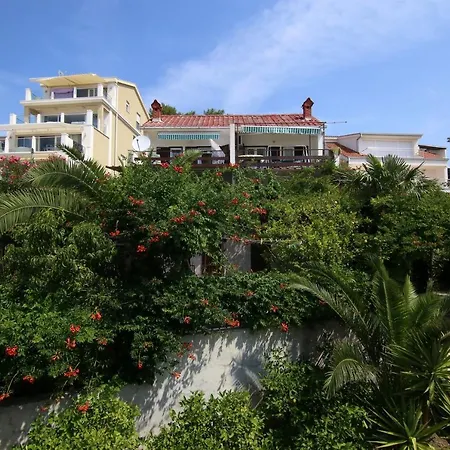 Vladimir Апартаменти *